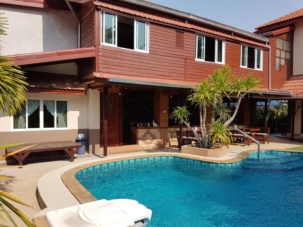 Mai Thai Guest House Khon Kaen Exterior foto